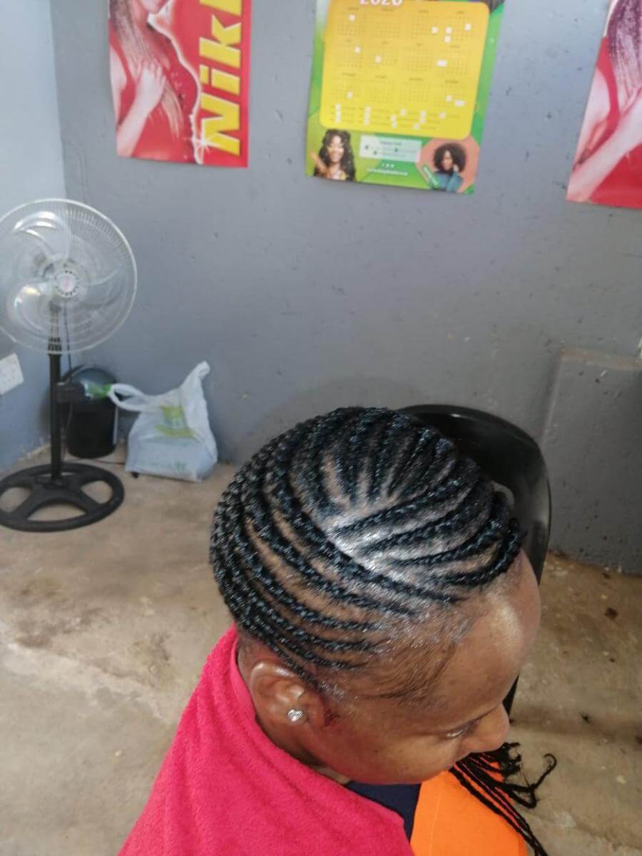 NIPPY CUTS HAIR SALON Soweto Photo 5